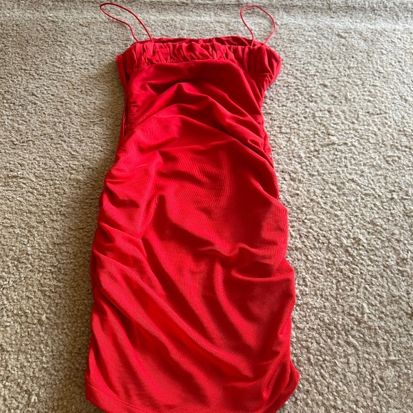 Dress - Picture 4 of 4